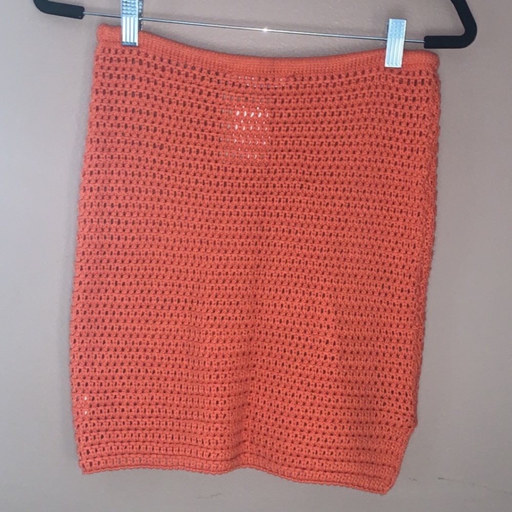 🆕Salty orange crocheted skirt - Picture 2 of 3